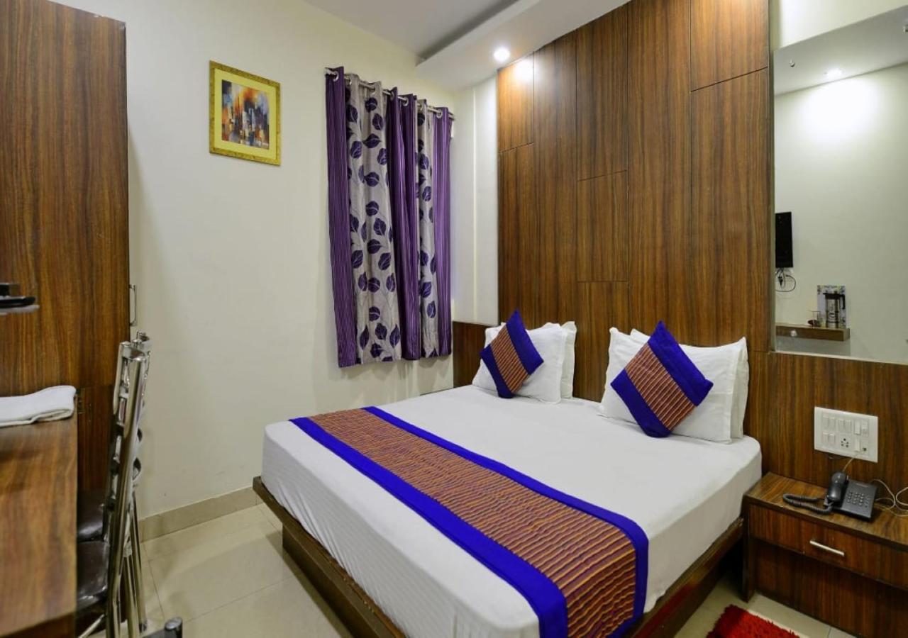 Hotel Perfect Spot- Main Bazar - Walking Metro Station New Delhi Eksteriør billede