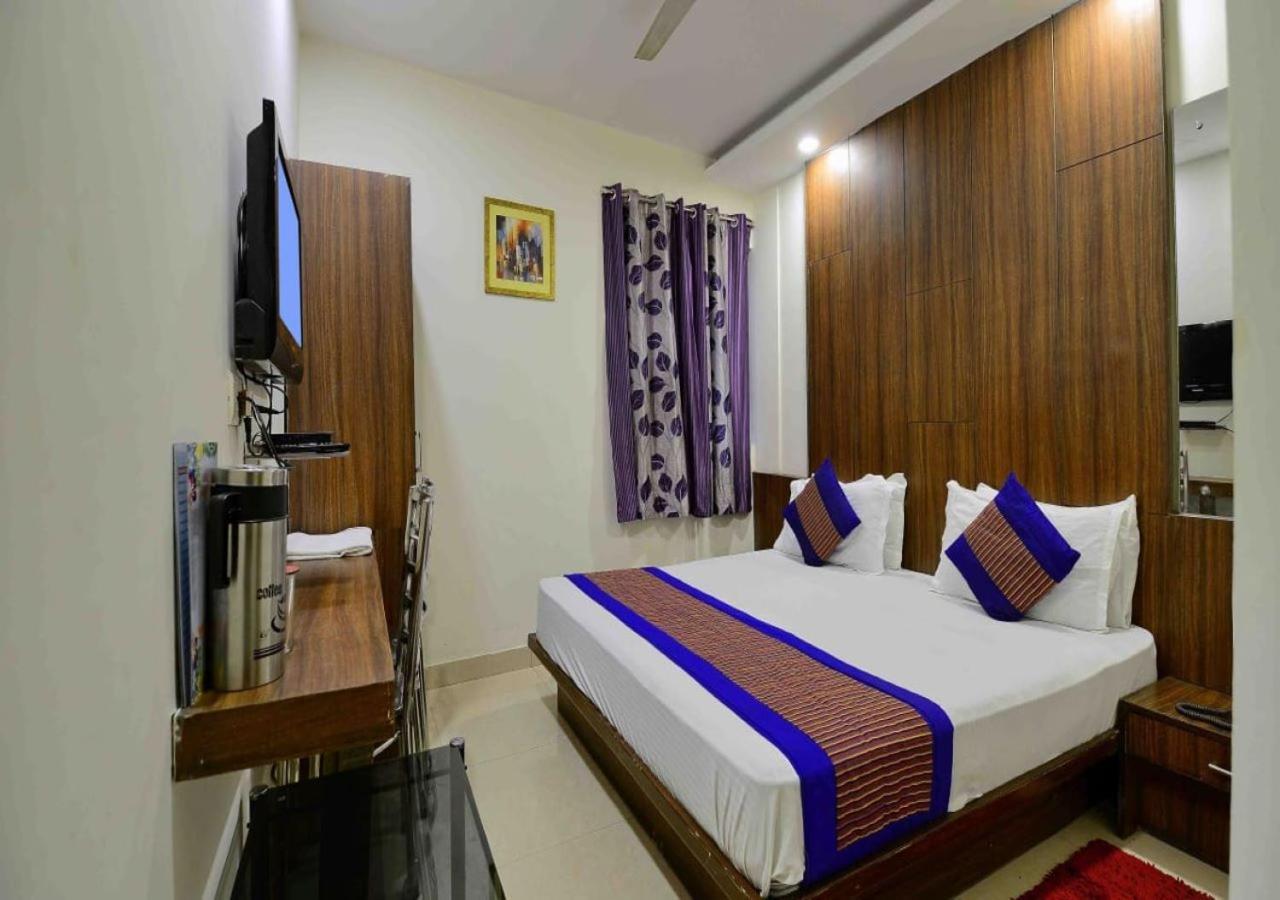 Hotel Perfect Spot- Main Bazar - Walking Metro Station New Delhi Eksteriør billede